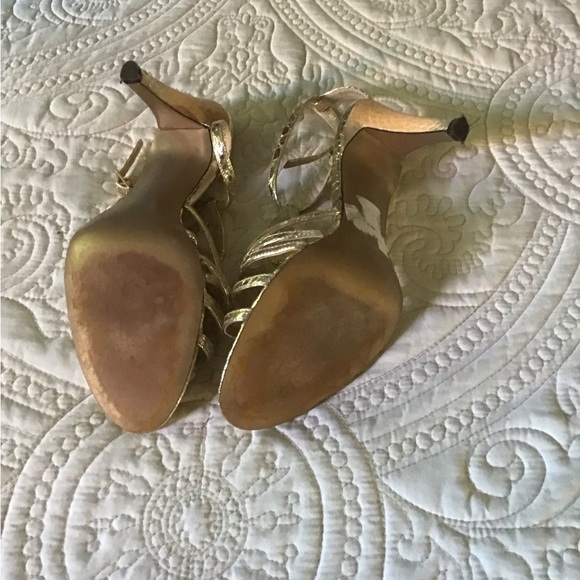 Tahari - Picture 4 of 4